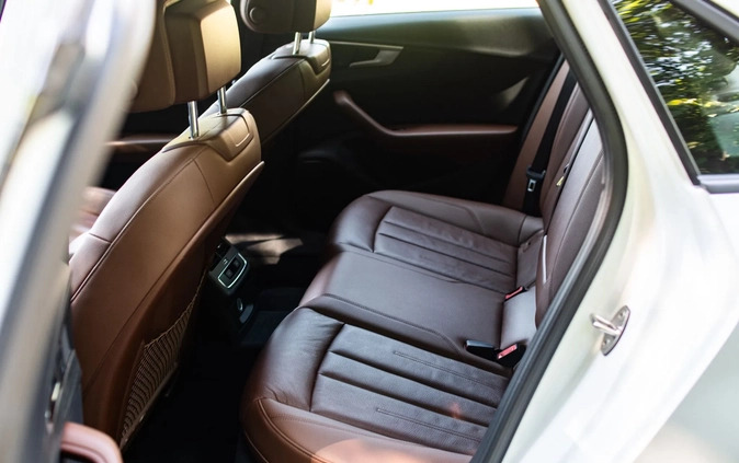 Audi A4 cena 99000 przebieg: 73000, rok produkcji 2017 z Świdnik małe 46